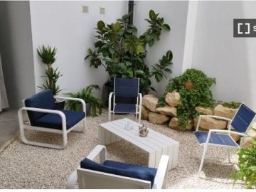 Se alquila apartamento de 2 habitaciones en San Pedro, gastos incluidos