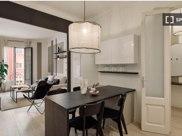 Se alquila apartamento de 2 habitaciones en Sant Gervasi Bonanova, solo para profesionales
