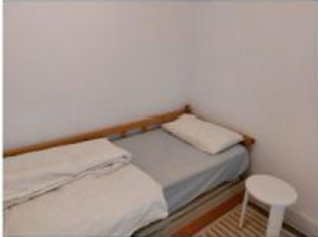 Se alquila apartamento de 2 habitaciones en Santa Pola, gastos incluidos