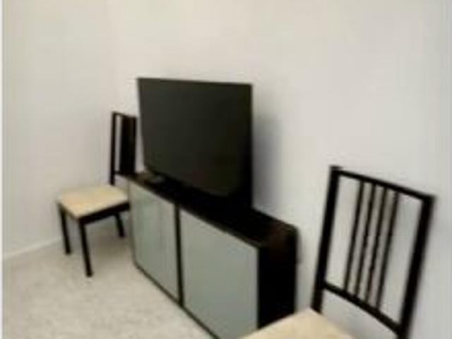 Se alquila apartamento de 2 habitaciones en Toscal, todos los gastos incluidos