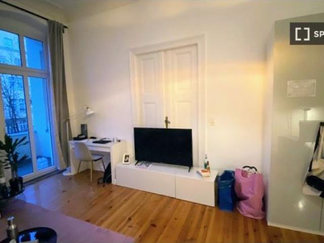 Se alquila apartamento de 3 habitaciones en Berlín, gastos incluidos