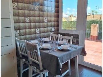 Se alquila apartamento de 5 habitaciones en Alberic, Valencia