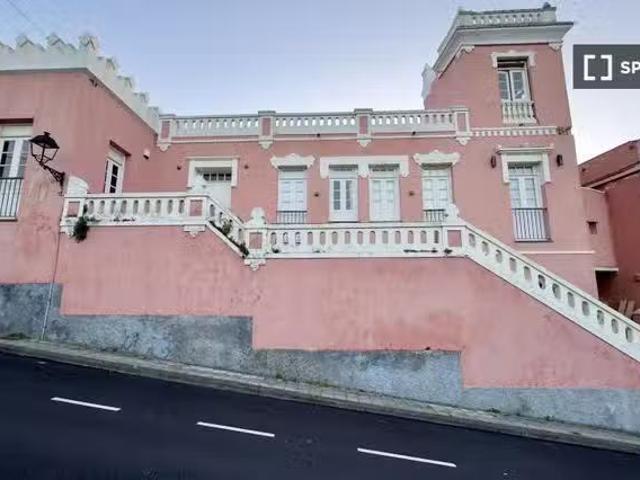 Se alquila apartamento de 5 habitaciones en Tacoronte