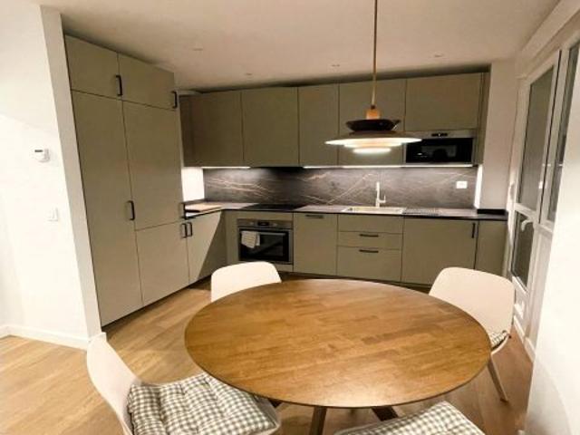 Se alquila Apartamento Reformado con Garaje Directo en Zona Bilbao La Vieja