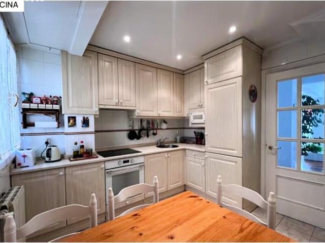 Se Alquila Bonita Vivienda de 2 Dormitorios en Zona Casco Viejo