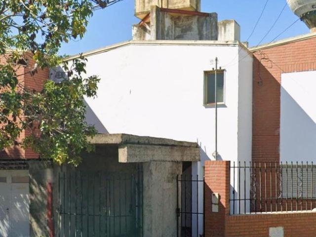 Se Alquila casa a pasos del hospital Sayago