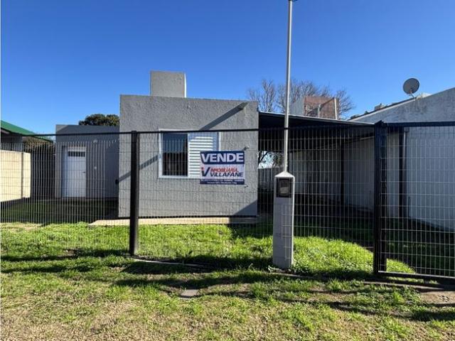 SE ALQUILA CASA DE 1 DORM EN LOS CONDORES