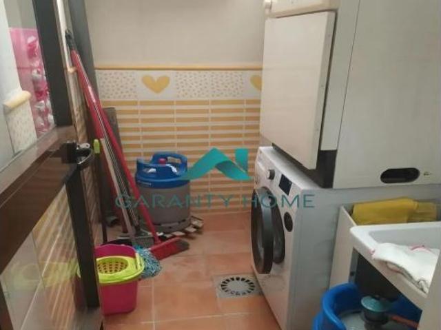 SE ALQUILA CASA EN ANTEQUERA