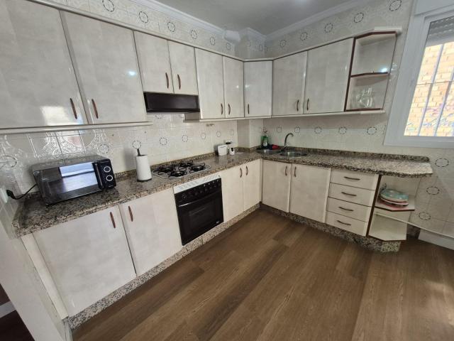 SE ALQUILA CASA EN ZONA PORTICHUELO