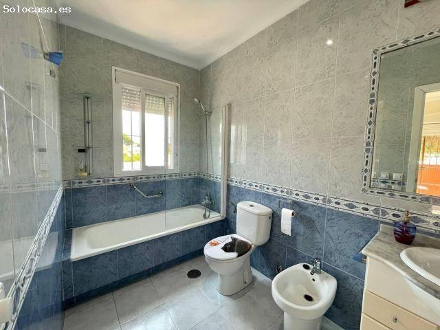 SE ALQUILA CHALET EN URBANIZACION CERROMOLINO VACACIONAL