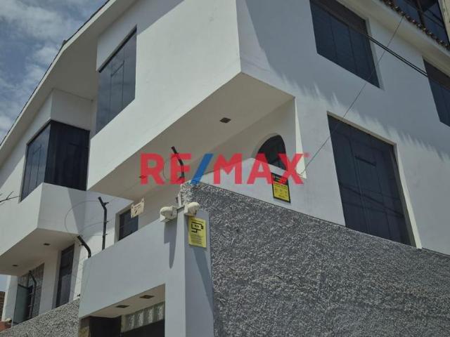 ✨ Se Alquila Departamento Triplex Amoblado – Urb. Las Quintanas, Trujillo ✨