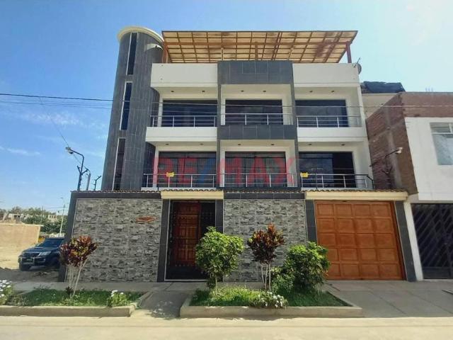 Se Alquila Departamento De 90 M2, 3Er Piso, Ubicado En La Urbanización El Haras