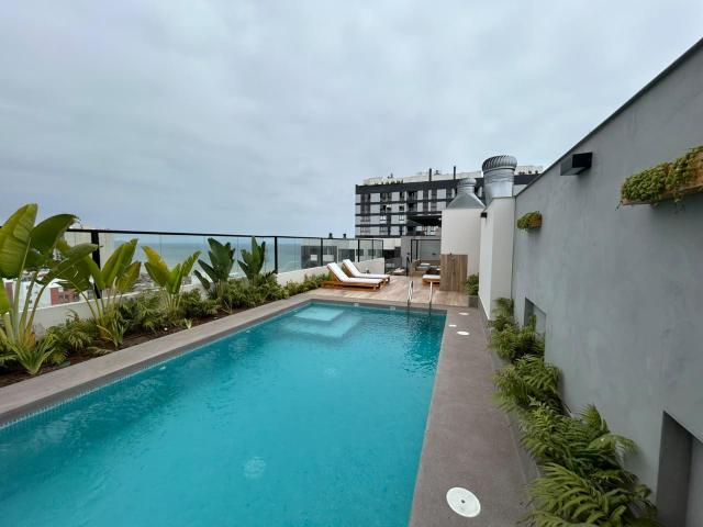 Se Alquila Departamento de Estreno con vista al mar en San Miguel