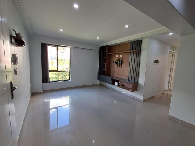 Se Alquila Departamento en 2do Piso Urb. Alto la Merced con vista al parque