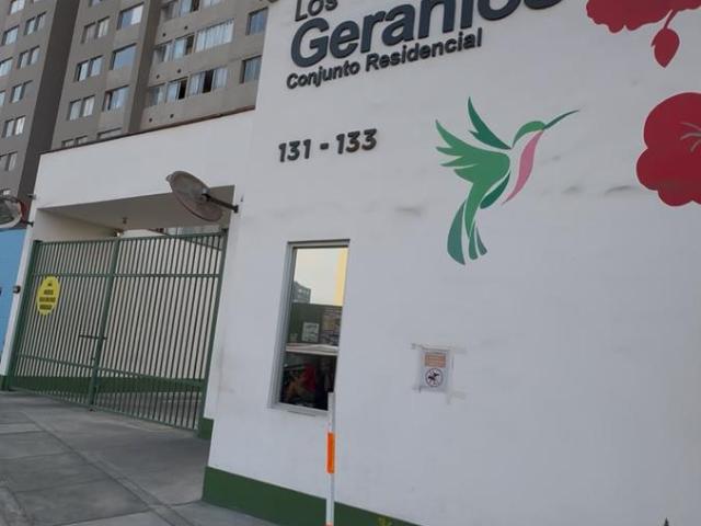 SE ALQUILA DEPARTAMENTO EN COMAS