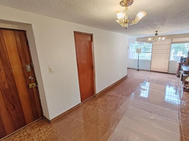 Se alquila departamento en Lince 80 MTS