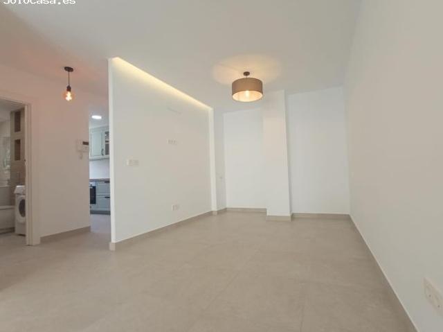 Se Alquila. Excepcional Apartamento Sin muebles
