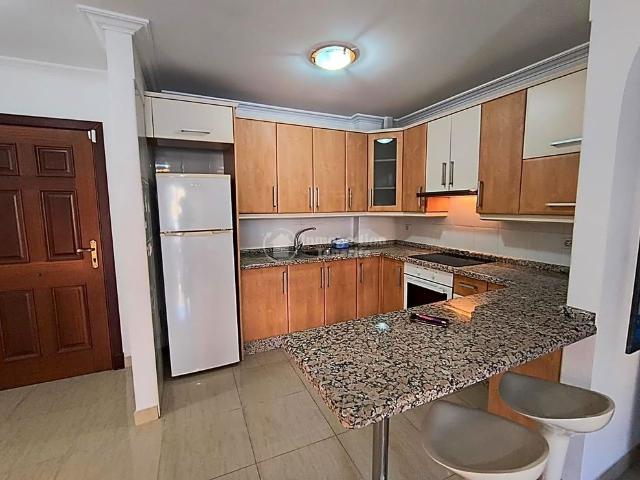 Se alquila en La Camella apartamento de 1 dormitorio
