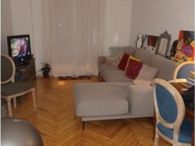 Se alquila habitación con baño privado en piso de 2 habitaciones en Canillejas Sólo mujeres