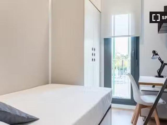 Se alquila habitación cerca de Campus Reina Mercedes, Sevilla
