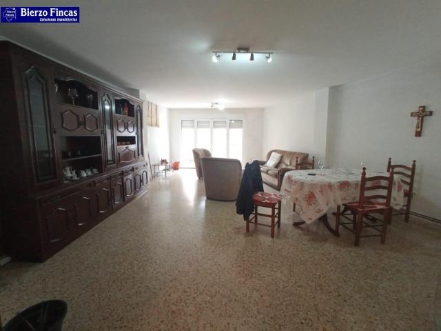SE ALQUILA HABITACIÓN CERCA DE LA UNIVERSIDAD