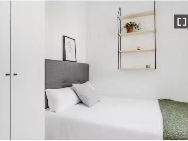 Se alquila habitación en Coliving en Puerta Del Ángel, Madrid