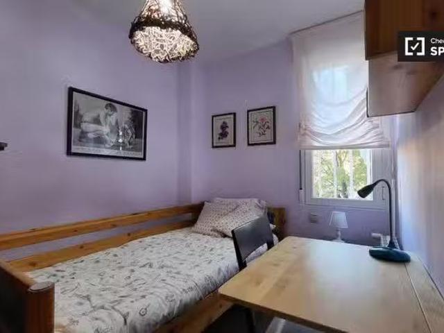 Se alquila habitación en Aluche, Madrid