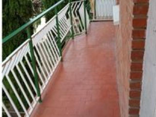 Se alquila habitación en apartamento de 4 dormitorios en Leganés, Madrid