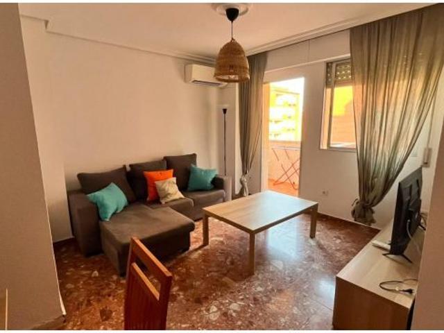 SE ALQUILA HABITACIÓN EN EL RESIDENCIAL ALBERCHE
