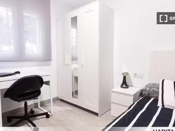 Se alquila habitación en La Macarena, Sevilla