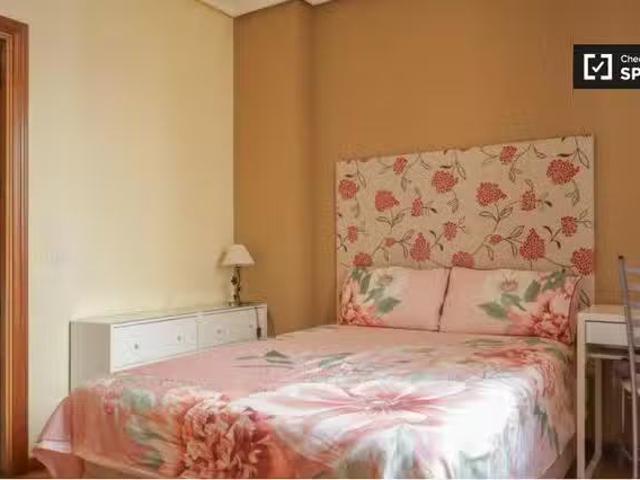 Se alquila habitación en Palos de Moguer, Madrid