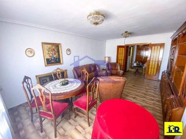 Se alquila habitación en piso compartido de estudiantes en centro de Cuenca Calefacción central Piso en alquiler en Cuenca CENTRO