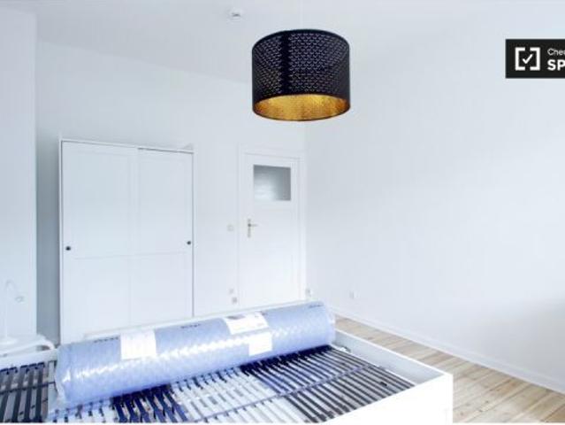 Se alquila habitación en piso compartido de 2 habitaciones en Berlín, gastos incluidos