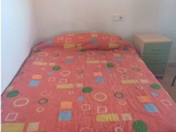 Se alquila habitación en piso compartido de 2 habitaciones en Paterna, todos los gastos incluidos