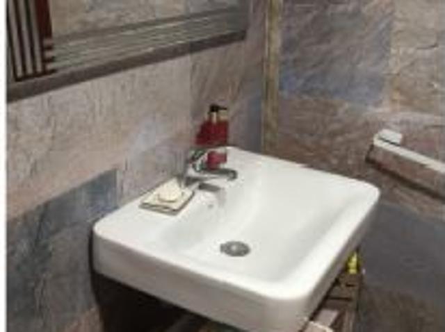 Se alquila habitación en piso compartido de 2 habitaciones en Santander, todos los gastos incluidos