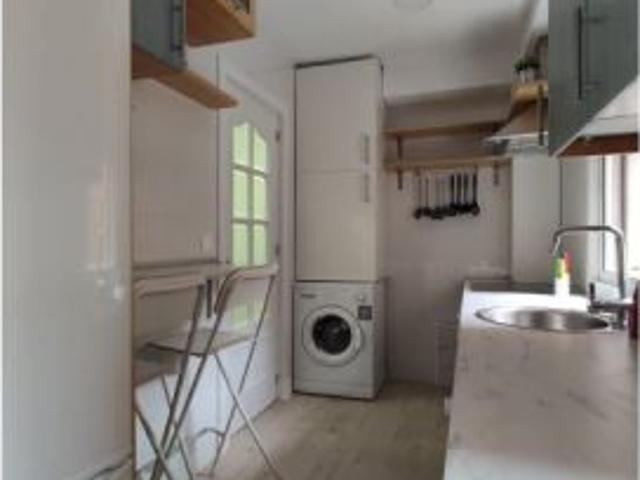 Se alquila habitación en piso compartido de 3 habitaciones en Alcalá de Henares, solo chicos