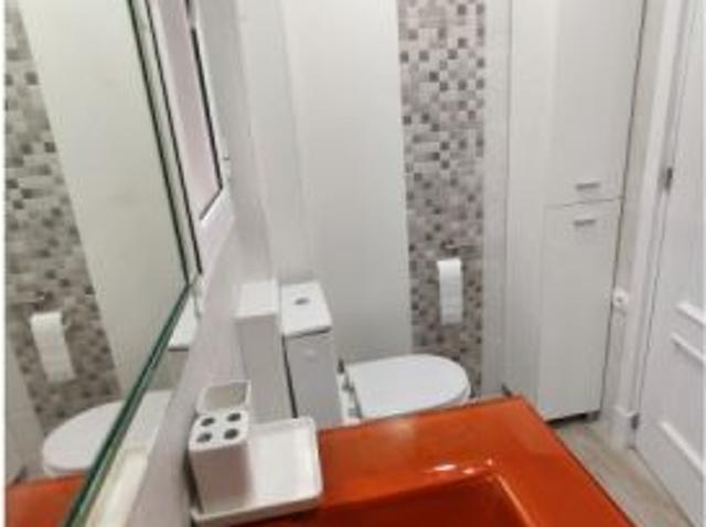 Se alquila habitación en piso compartido de 3 habitaciones en Alcalá de Henares, solo chicos