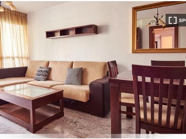 Se alquila habitación en piso compartido de 3 habitaciones en El Tardón, solo estudiantes