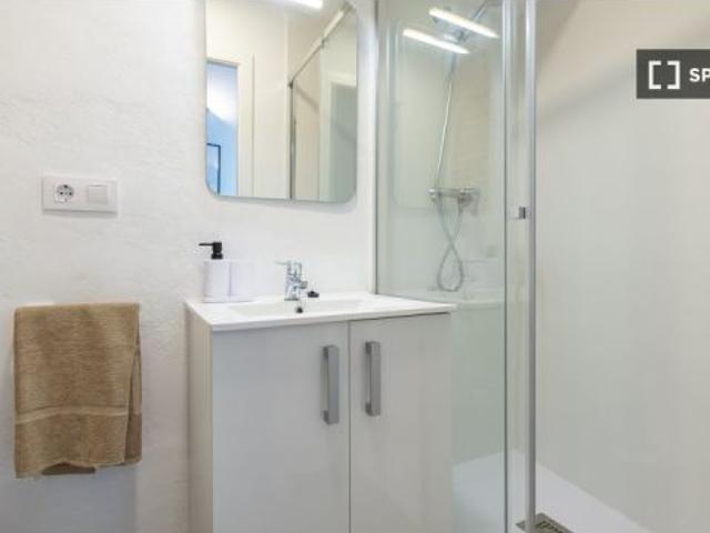 Se alquila habitación en piso compartido de 3 habitaciones en La Seu