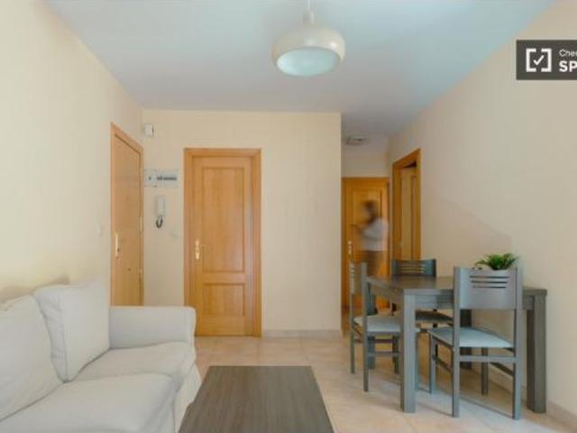 Se alquila habitación en piso compartido de 3 habitaciones en Valencia