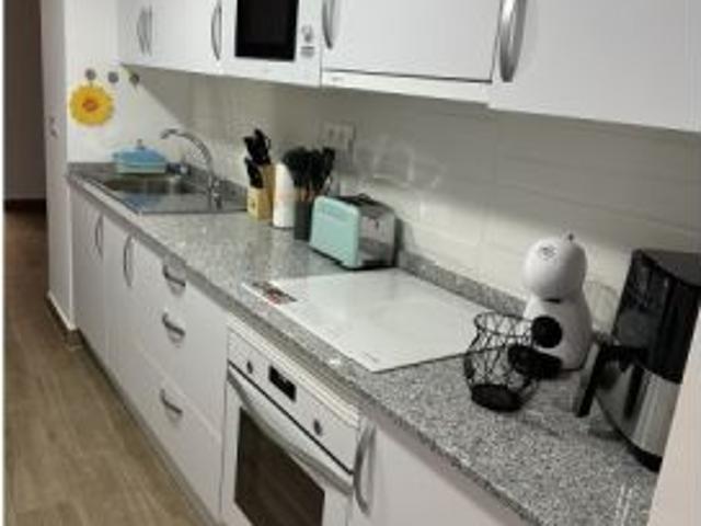 Se alquila habitación en piso compartido de 4 habitaciones en Murcia, todos los gastos incluidos