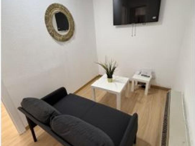 Se alquila habitación en piso compartido de 4 habitaciones en Alcalá de Henares, no parejas