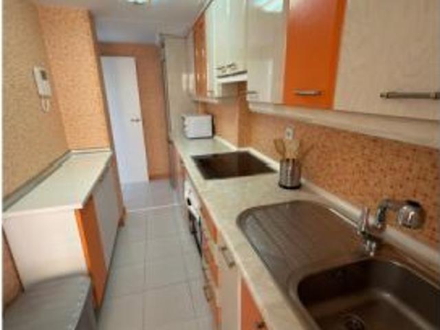 Se alquila habitación en piso compartido de 4 habitaciones en Arcos