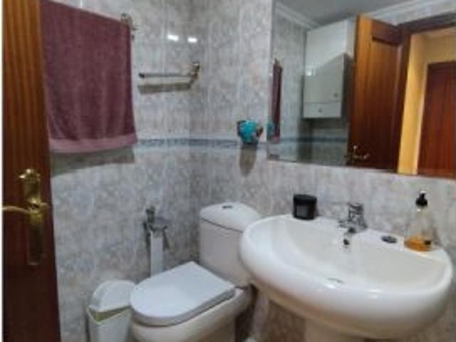 Se alquila habitación en piso compartido de 4 habitaciones en Cercadilla Medina Azahara