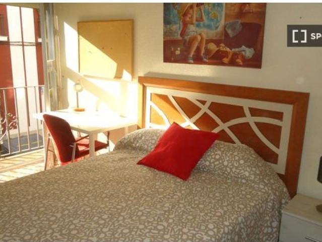 Se alquila habitación en piso compartido de 4 habitaciones en Ciudad Jardín