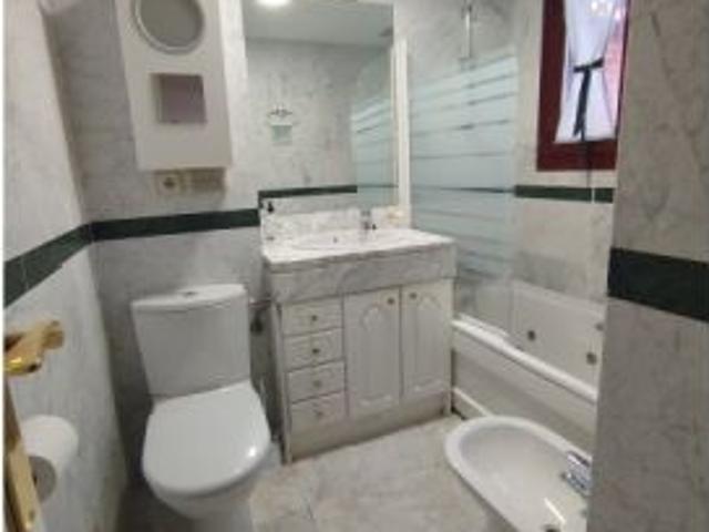 Se alquila habitación en piso compartido de 4 habitaciones en Ciudad Jardín perfecta para chicos con