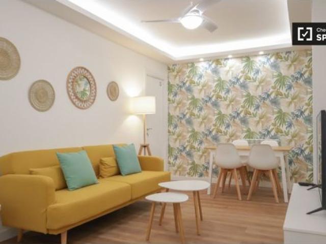 Se alquila habitación en piso compartido de 4 habitaciones en Getafe, gastos incluidos, solo estudia