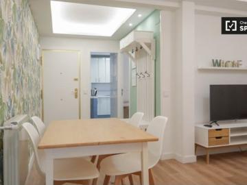 Se alquila habitación en piso compartido de 4 habitaciones en Getafe, gastos incluidos, solo estudia