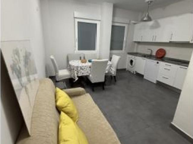 Se alquila habitación en piso compartido de 4 habitaciones en San Pedro de Deustu, todos los gastos