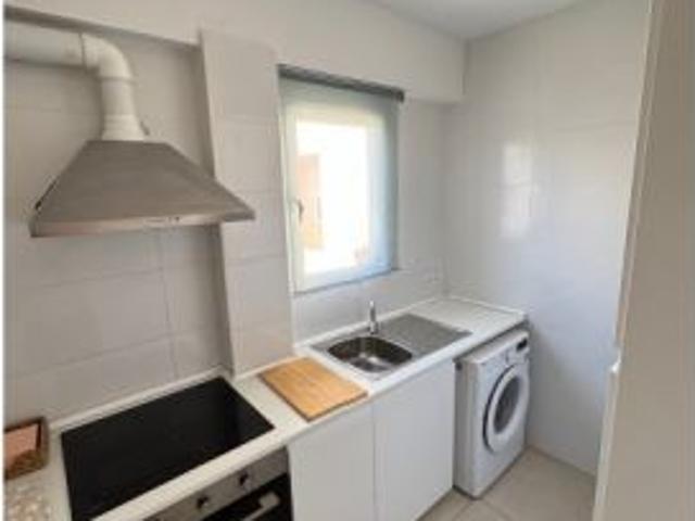 Se alquila habitación en piso compartido de 4 habitaciones en Santa Rita, todos los gastos incluidos